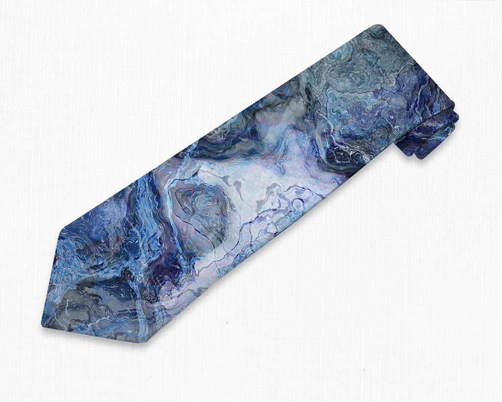 Necktie, Storm