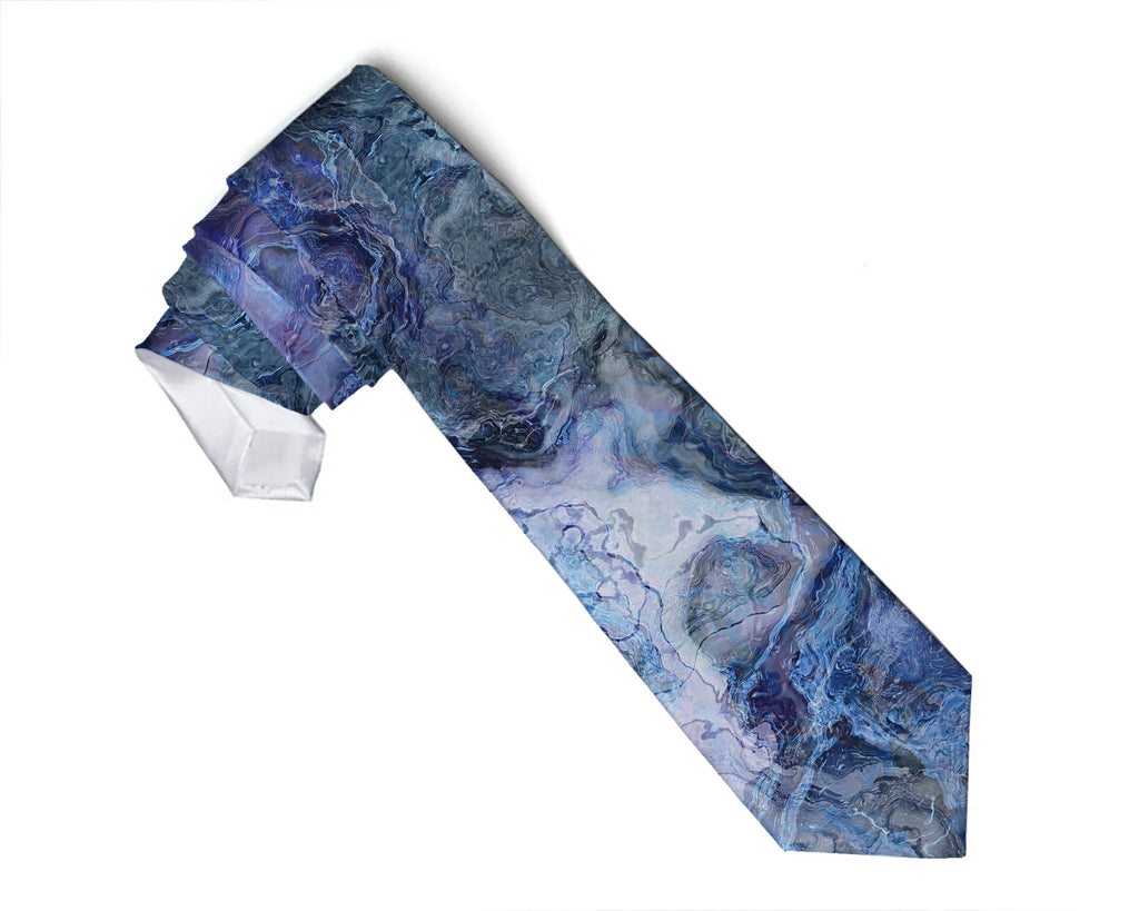 Necktie, Storm