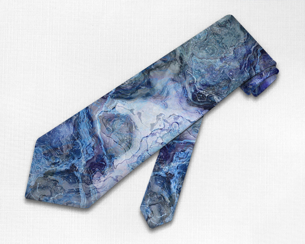 Necktie, Storm